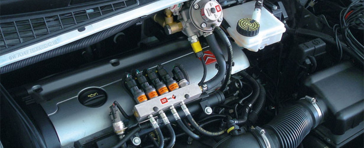 Как проверить утечку газа в автомобиле?